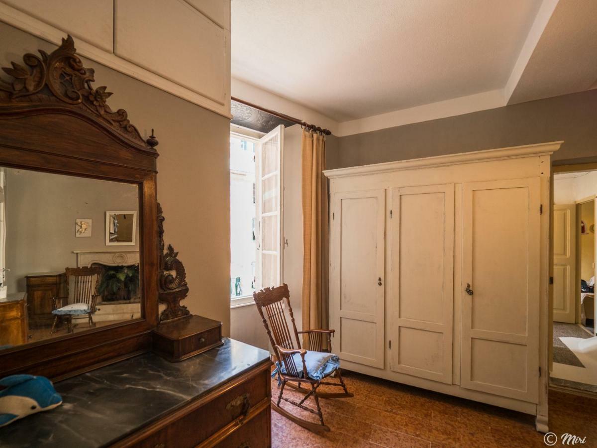 La Casa Di Eio Apartment Вернаца Екстериор снимка