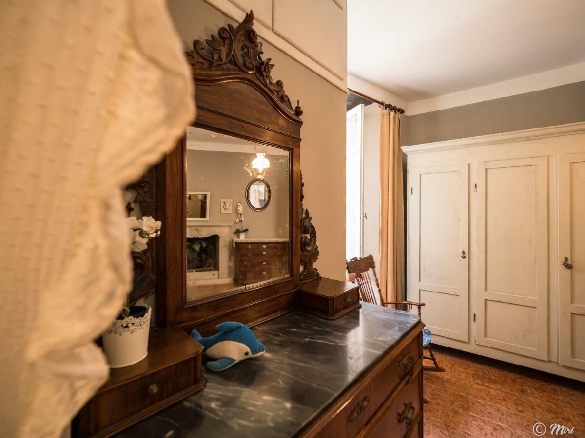 La Casa Di Eio Apartment Вернаца Екстериор снимка