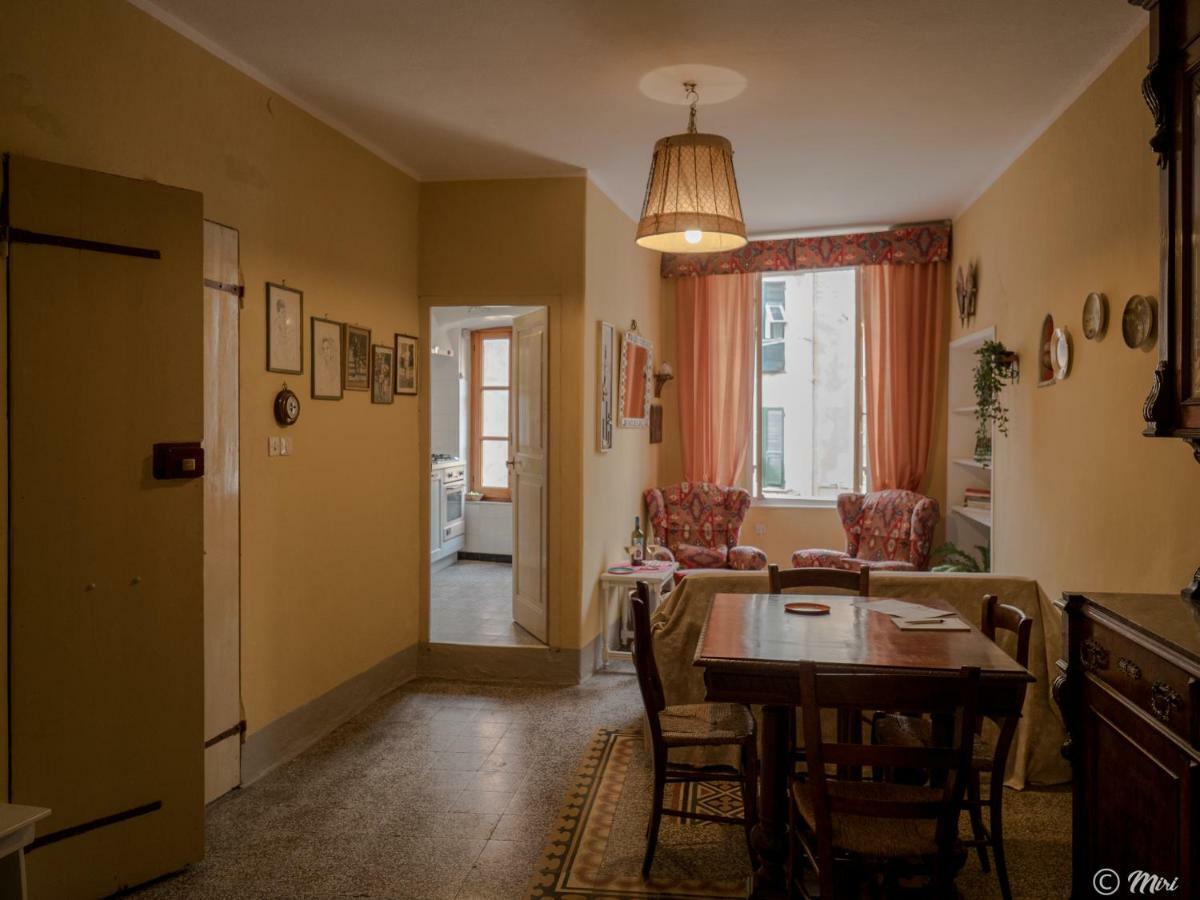 La Casa Di Eio Apartment Вернаца Екстериор снимка