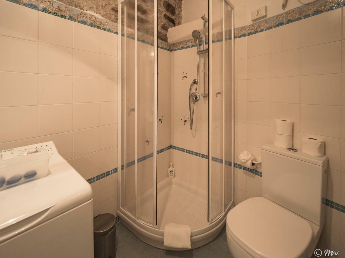 La Casa Di Eio Apartment Вернаца Екстериор снимка