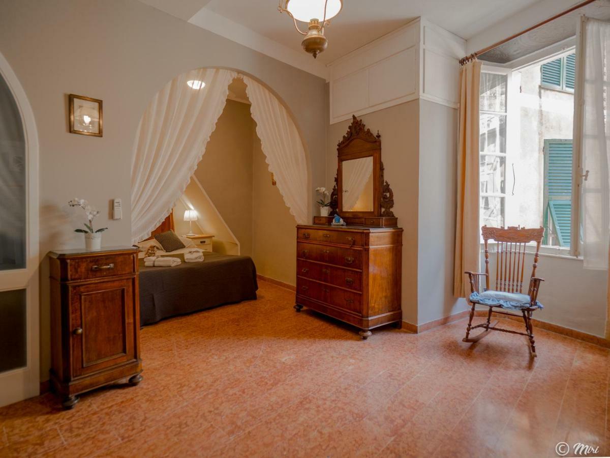 La Casa Di Eio Apartment Вернаца Екстериор снимка